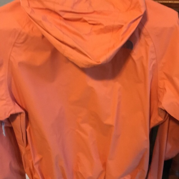 The Women’s  The North Face Jacket Outdoor - Picture 7 of 8